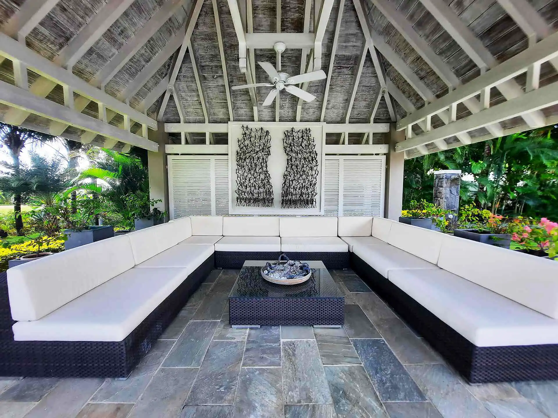 Villa White 18