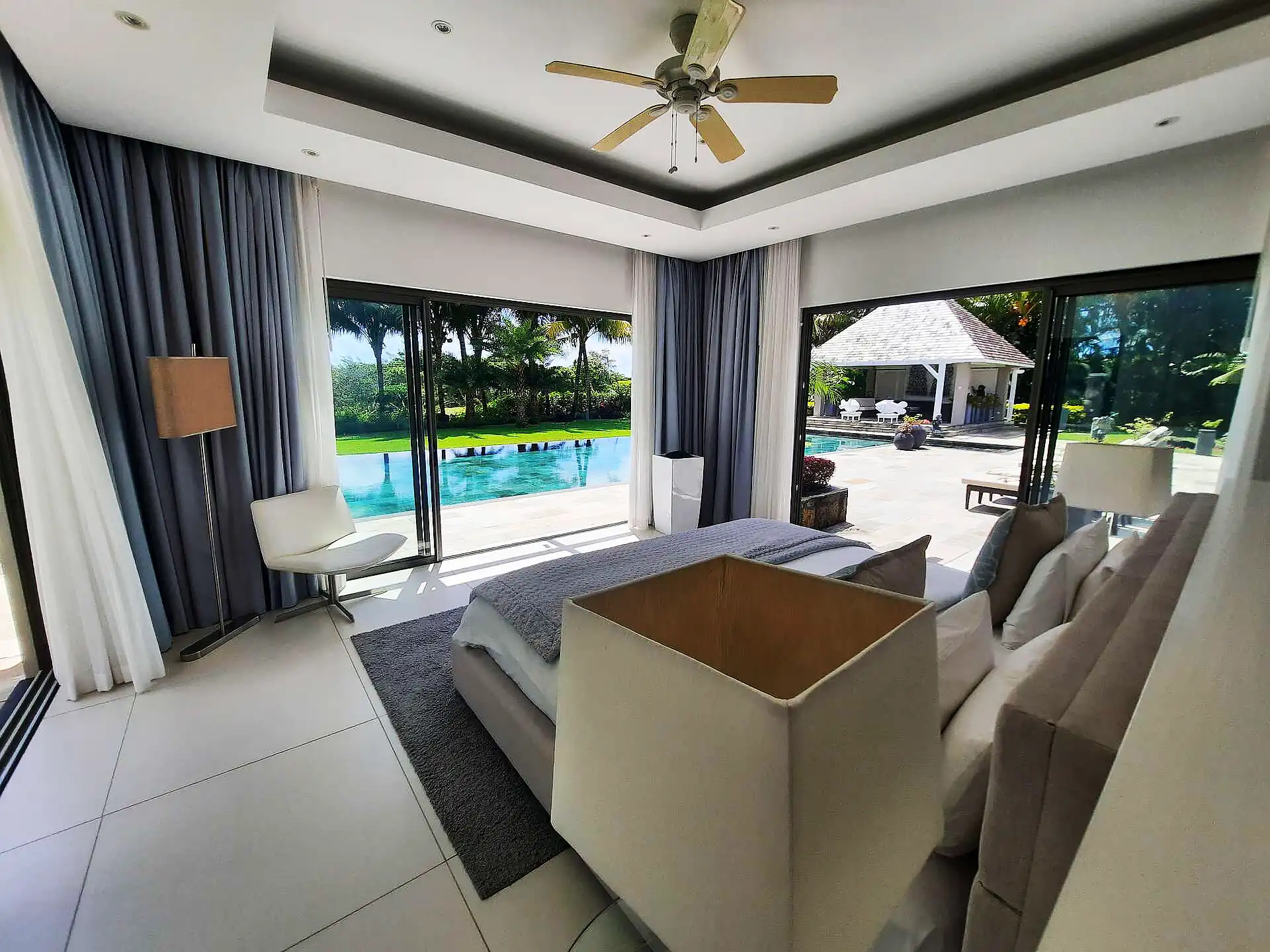 Villa White 2